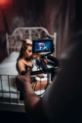 Photography Tips For Busty Escorts to Attract More Clients